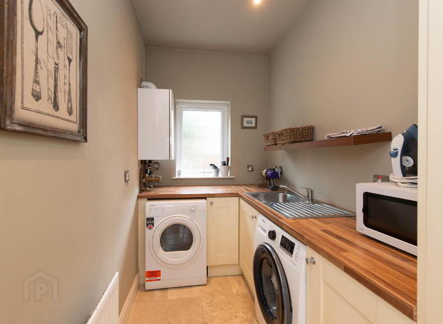 "Leahurst", 29 Upper Station Road, Greenisland, Carrickfergus, BT38 8RA