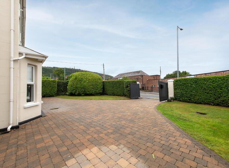 "Leahurst", 29 Upper Station Road, Greenisland, Carrickfergus, BT38 8RA
