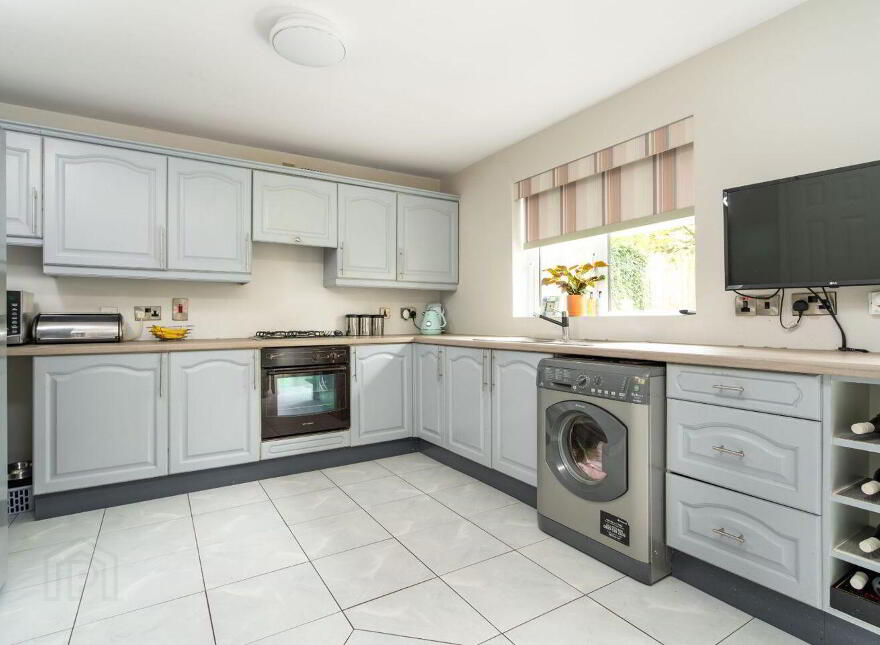 40 College Park, Letterkenny, F92D4V6