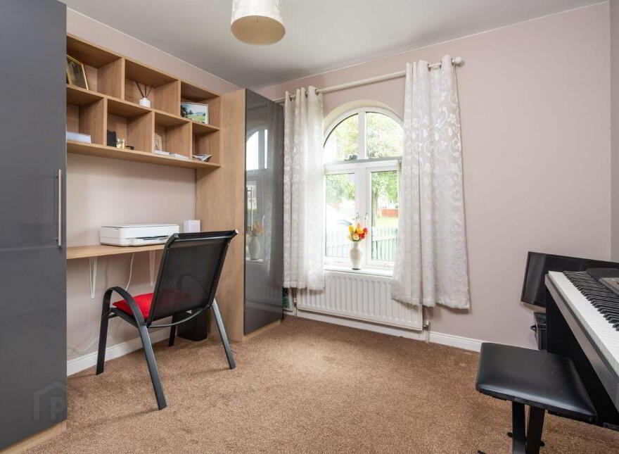 40 College Park, Letterkenny, F92D4V6