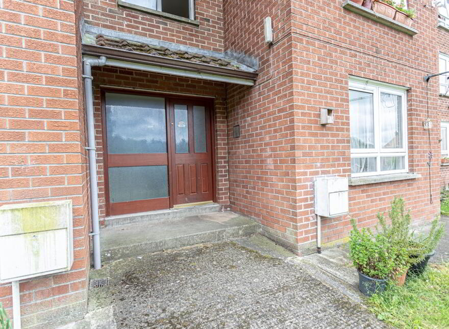 14D Dobbins Grove, Armagh, BT60 1BG