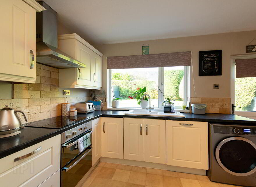 2 Downview Park, Greenisland, Carrickfergus, BT38 8RY
