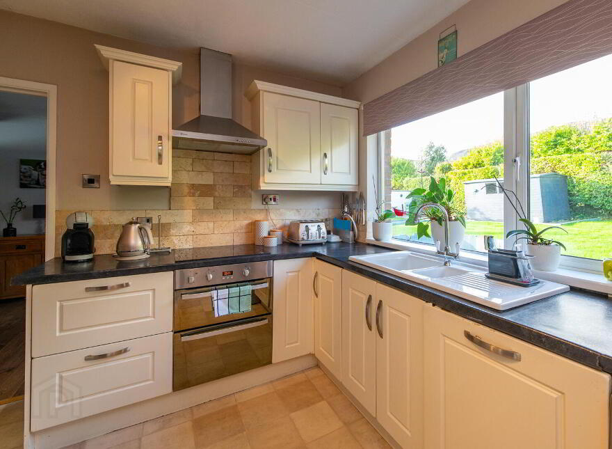 2 Downview Park, Greenisland, Carrickfergus, BT38 8RY