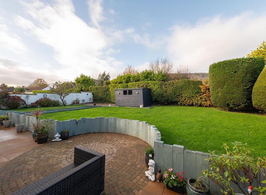 2 Downview Park, Greenisland, Carrickfergus, BT38 8RY