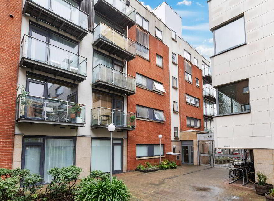 Apartment 62 Brabazon Hall, Cork Street, Dublin 8, D08CH28 photo