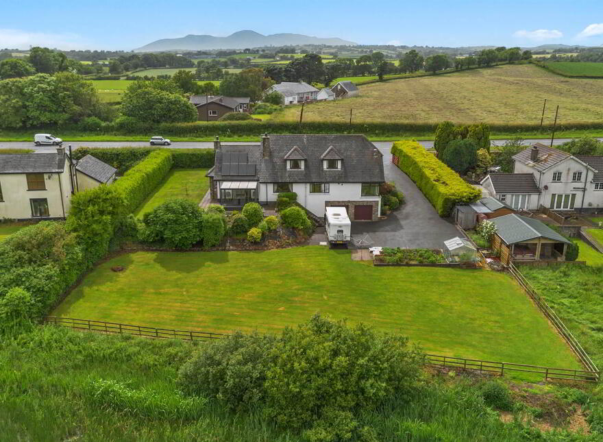 204a Ardglass Road, Downpatrick, BT30 7EB