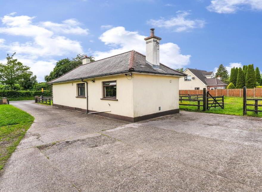 Castlewarden, Straffan