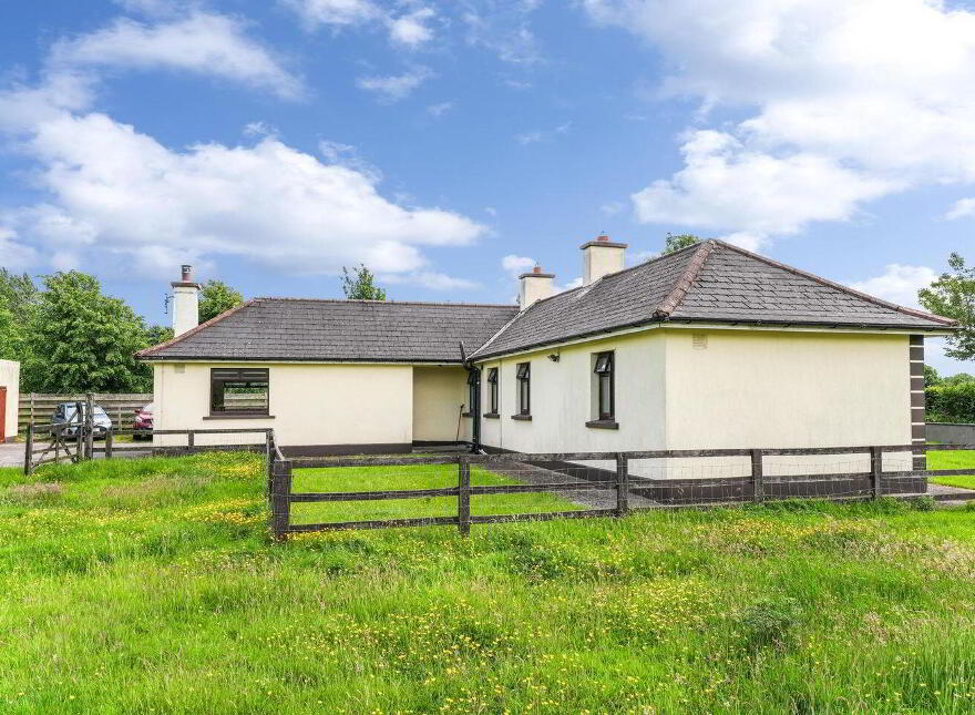Castlewarden, Straffan