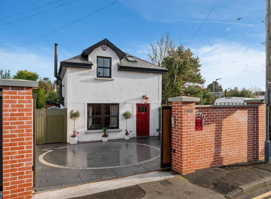 1009a Upper Newtownards Road, Dundonald, Belfast, BT16 1RN