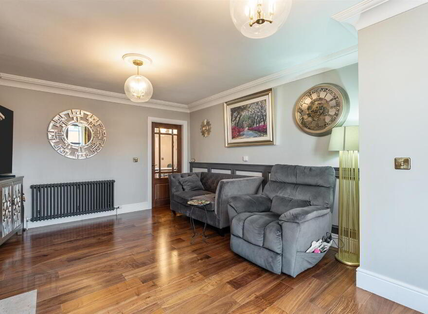 1009a Upper Newtownards Road, Dundonald, Belfast, BT16 1RN