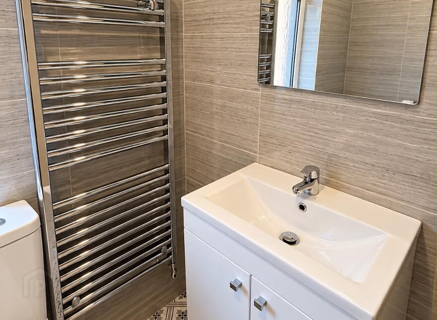 ROOMS AVAILABLE NOW, Stranmillis Gardens, Belfast, BT9 5AS
