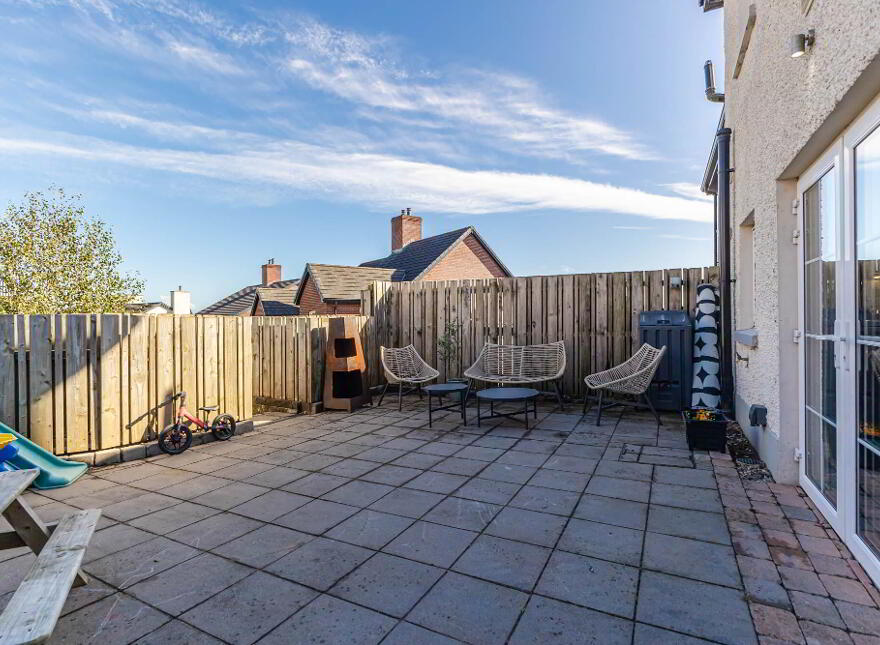 9 Fairfields Manor, Lisburn, BT28 3WA