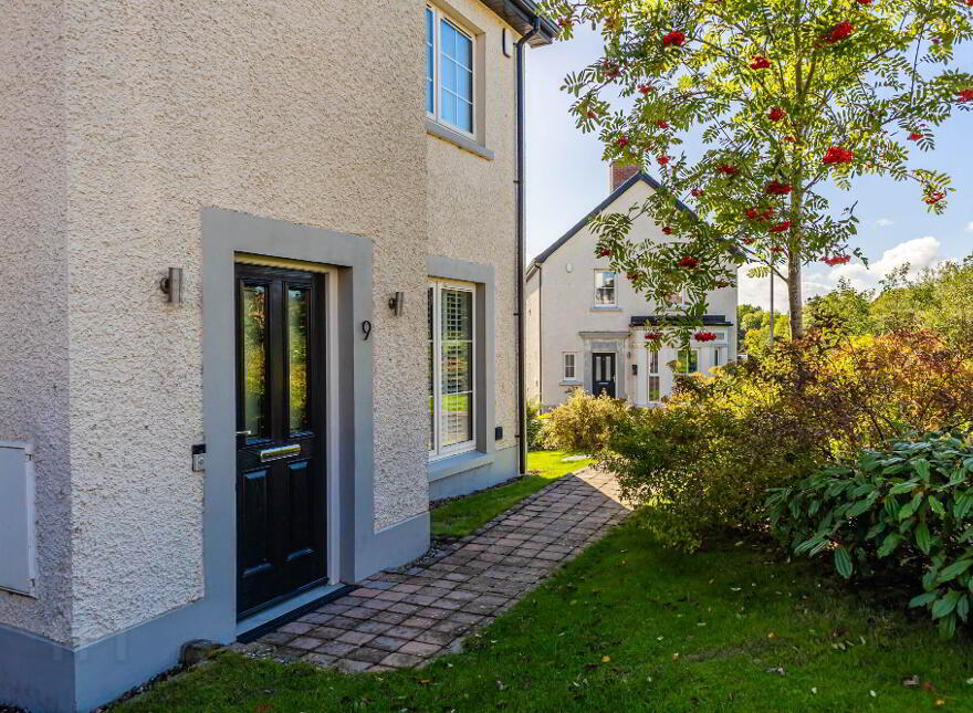 9 Fairfields Manor, Lisburn, BT28 3WA