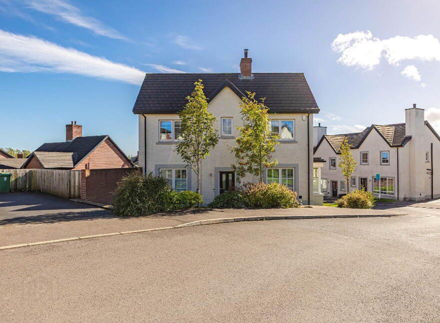 9 Fairfields Manor, Lisburn, BT28 3WA