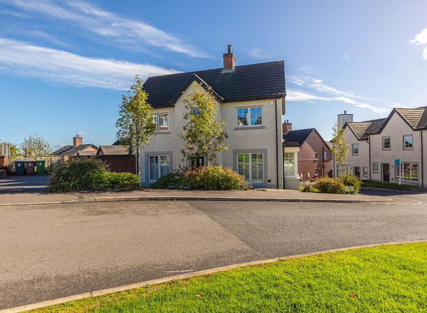 9 Fairfields Manor, Lisburn, BT28 3WA
