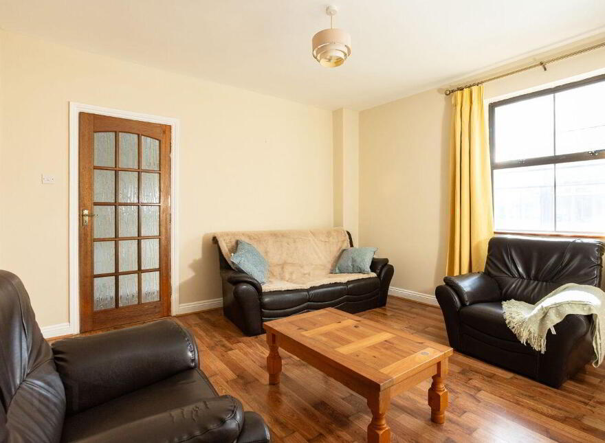 34 New Street, Macroom, P12FT93