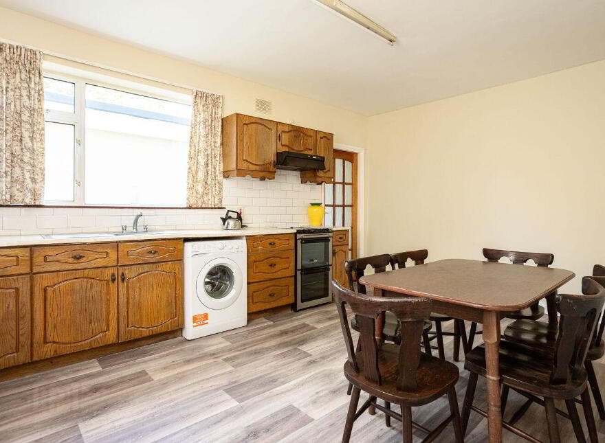 34 New Street, Macroom, P12FT93