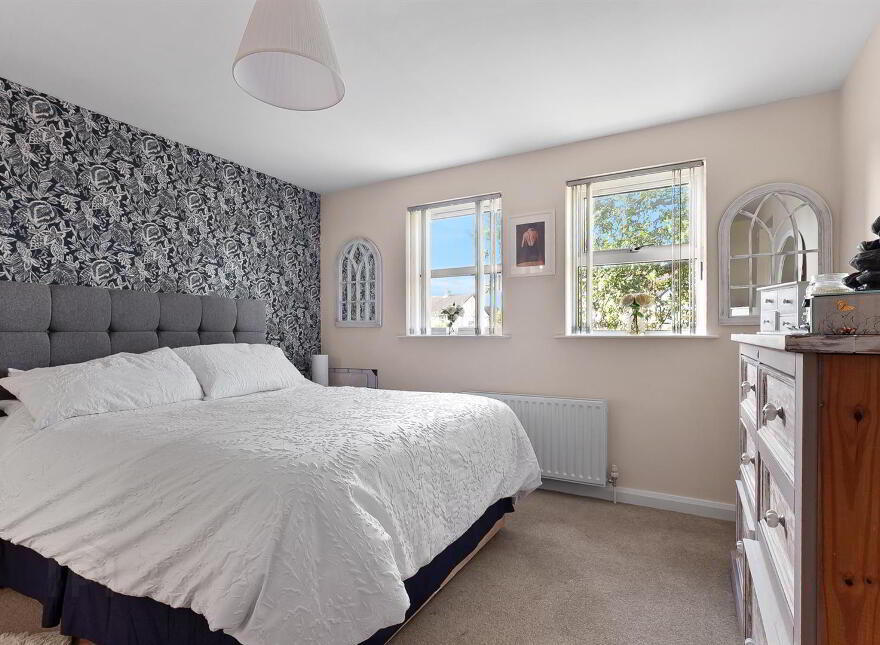 5 Lismore Place, Jordanstown, Newtownabbey, BT37 0SZ