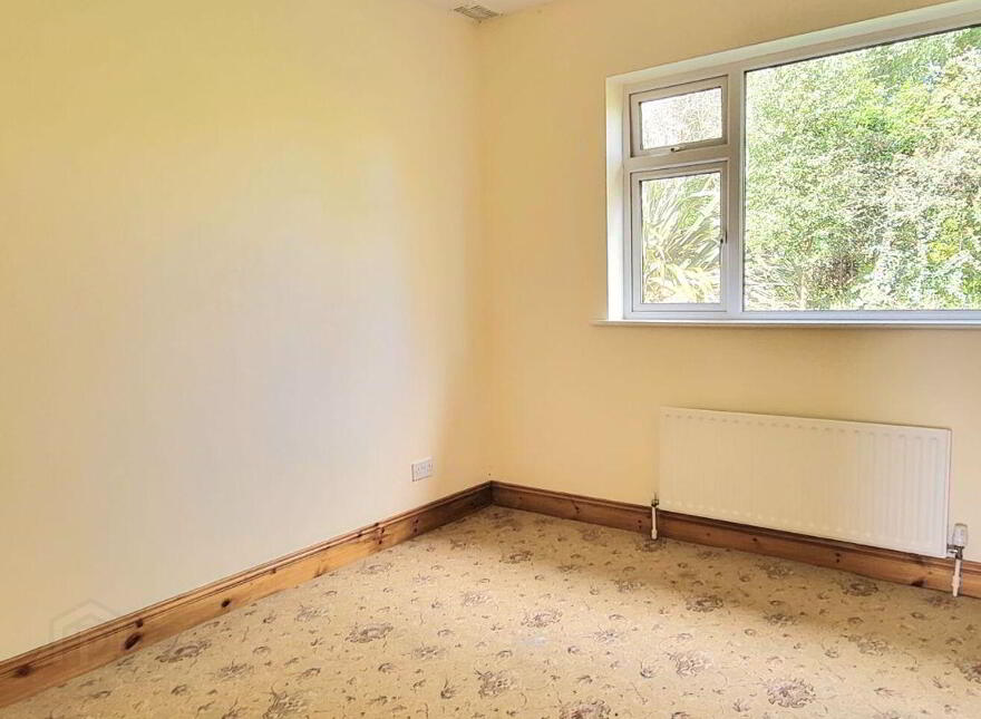 Derry Quay Lodge, Ballymagibbon South, Cross, F12VY04