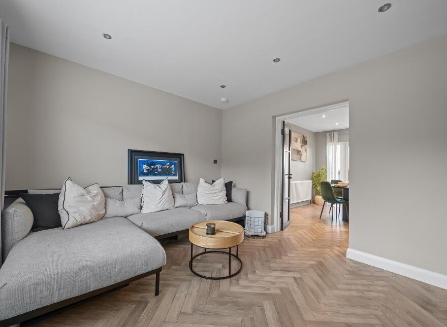 65 Beechill Park East, Belfast, BT8 6NY