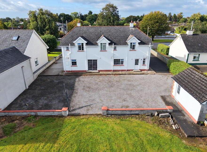 Shiven House, Circular Road, Roscommon Town, F42DC91