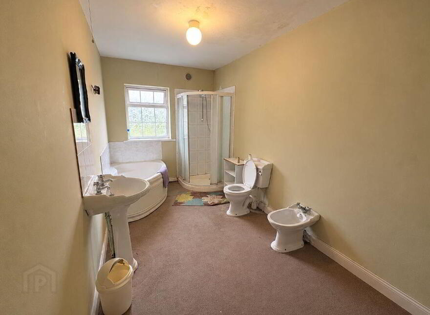 Shiven House, Circular Road, Roscommon Town, F42DC91