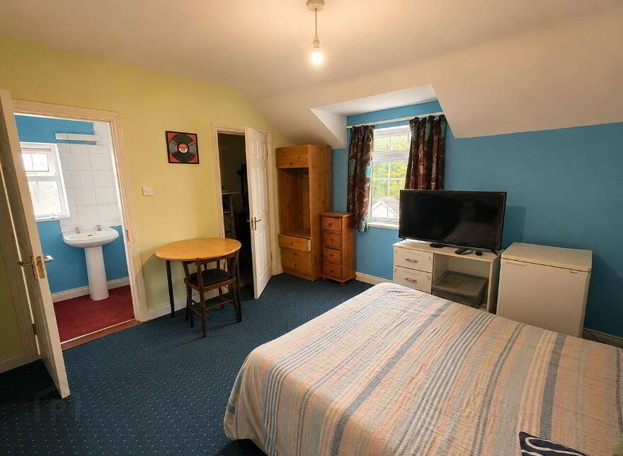 Shiven House, Circular Road, Roscommon Town, F42DC91