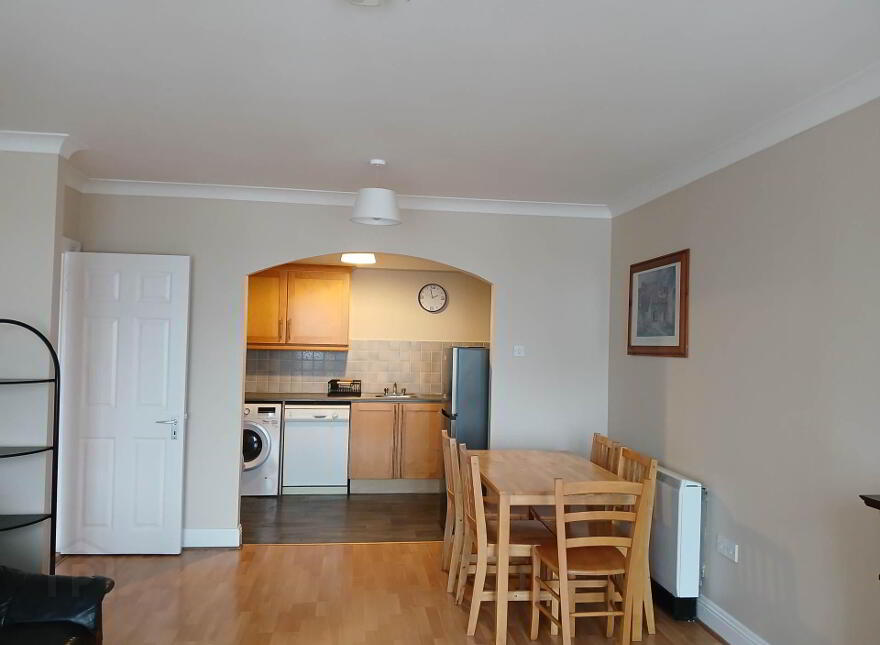 12 Irishtown Central, Golden Island, Athlone, N37WV12