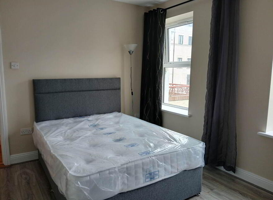 12 Irishtown Central, Golden Island, Athlone, N37WV12