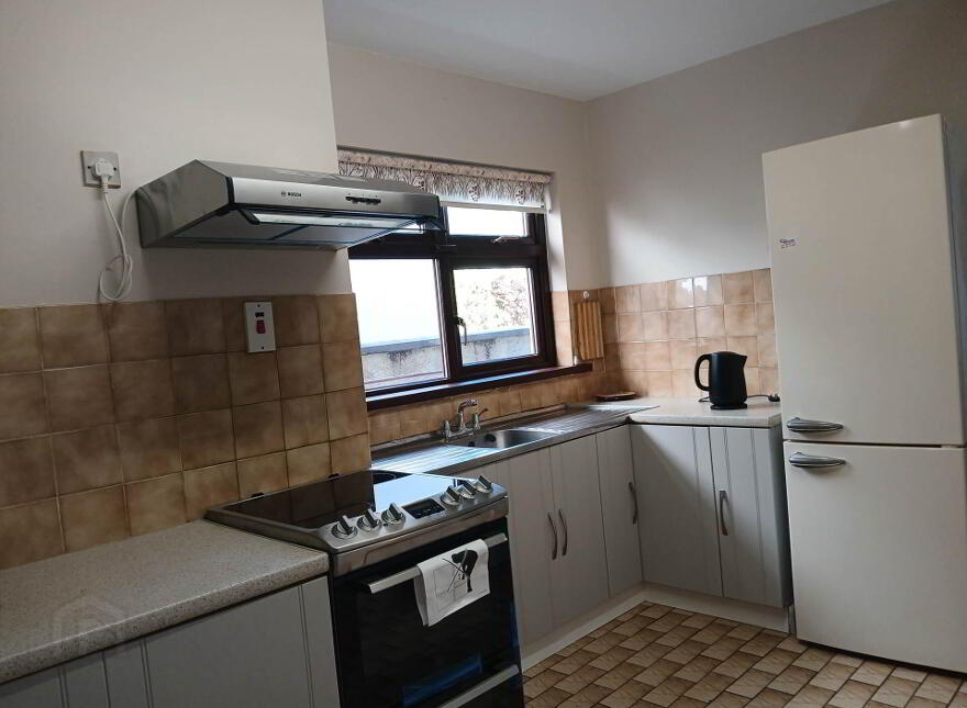 65 Cartron Drive, Athlone, N37RY27