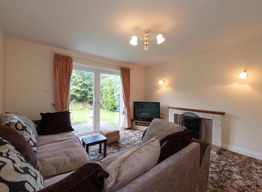 15 Ardbraccan, Downpatrick, BT30 6TL
