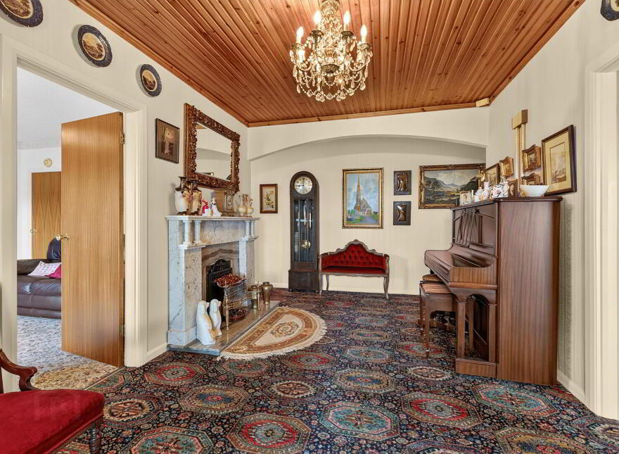 CASTLE-ARDS, 7 Drumalig Road, Boardmills, Lisburn, BT27 6UD