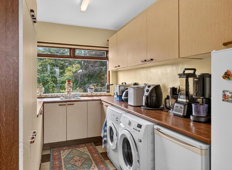 CASTLE-ARDS, 7 Drumalig Road, Boardmills, Lisburn, BT27 6UD