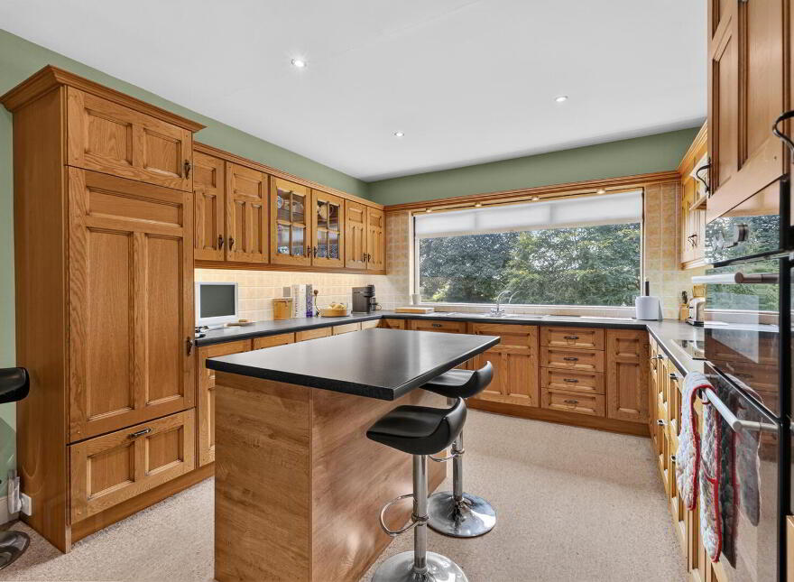 CASTLE-ARDS, 7 Drumalig Road, Boardmills, Lisburn, BT27 6UD