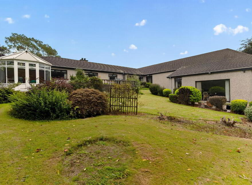 CASTLE-ARDS, 7 Drumalig Road, Boardmills, Lisburn, BT27 6UD