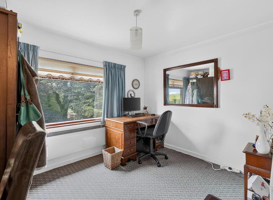 CASTLE-ARDS, 7 Drumalig Road, Boardmills, Lisburn, BT27 6UD