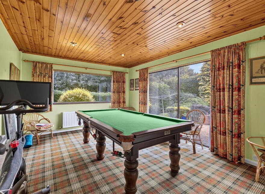 CASTLE-ARDS, 7 Drumalig Road, Boardmills, Lisburn, BT27 6UD