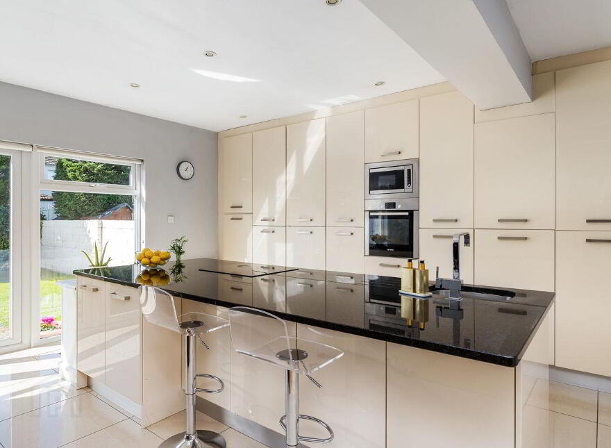 245 Sutton Park, Sutton, Sutton, D13X578