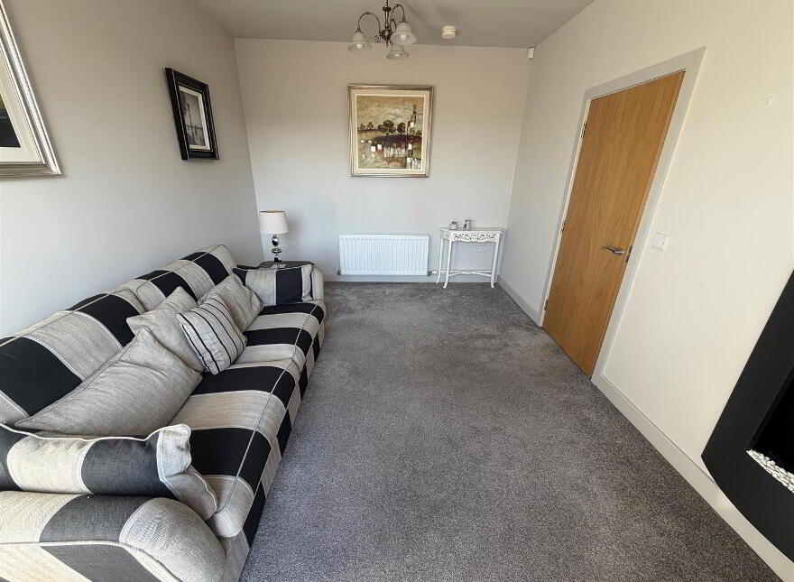 11b Irvine Park, Bangor, BT19 7XR