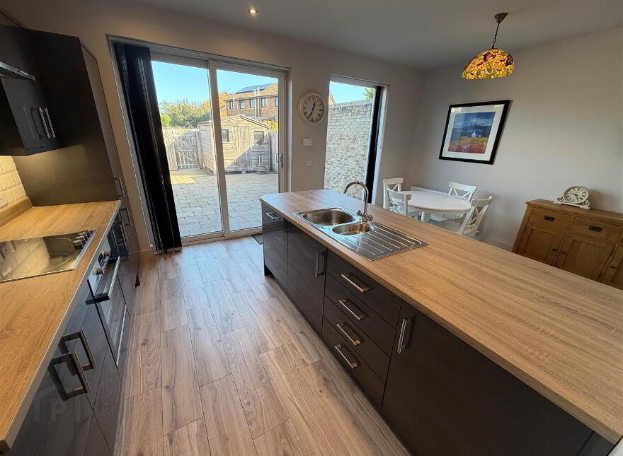 11b Irvine Park, Bangor, BT19 7XR