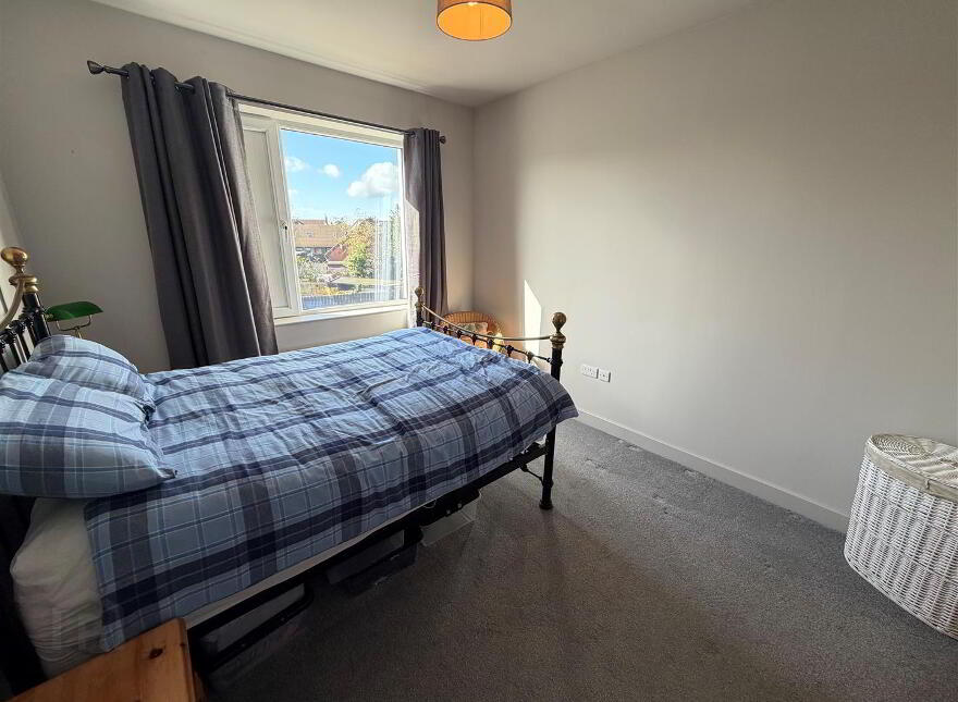 11b Irvine Park, Bangor, BT19 7XR