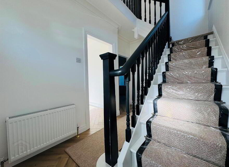 16 Clanroy Parade, Upper Newtownards Road, Belfast, BT4 3BZ