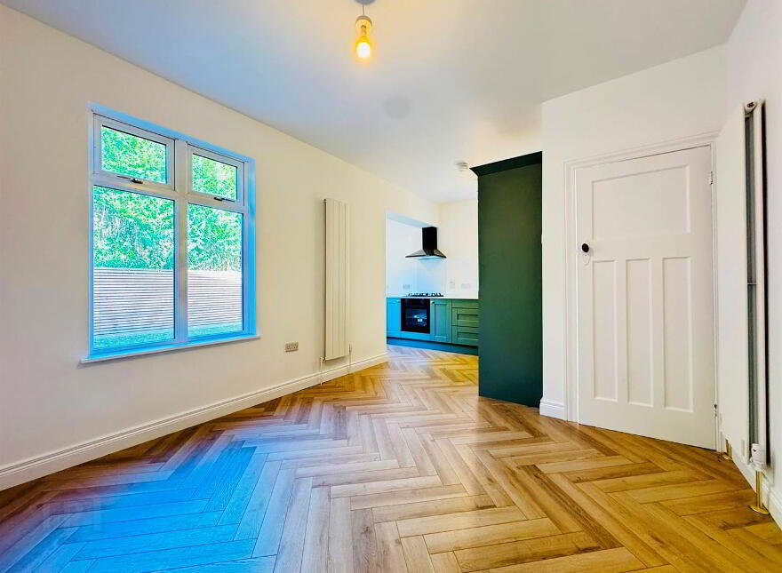 16 Clanroy Parade, Upper Newtownards Road, Belfast, BT4 3BZ
