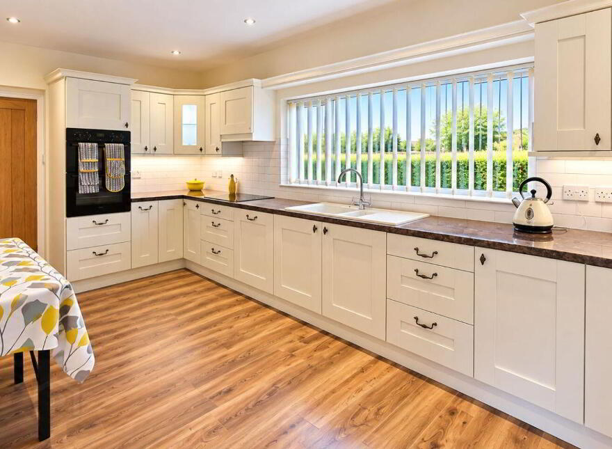Ballindrumlea, Castlerea, F45VW97