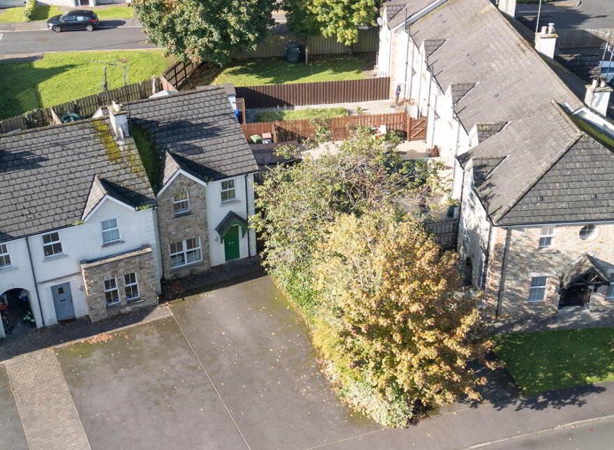 44 Silverhill Manor, Enniskillen, BT74 5JE