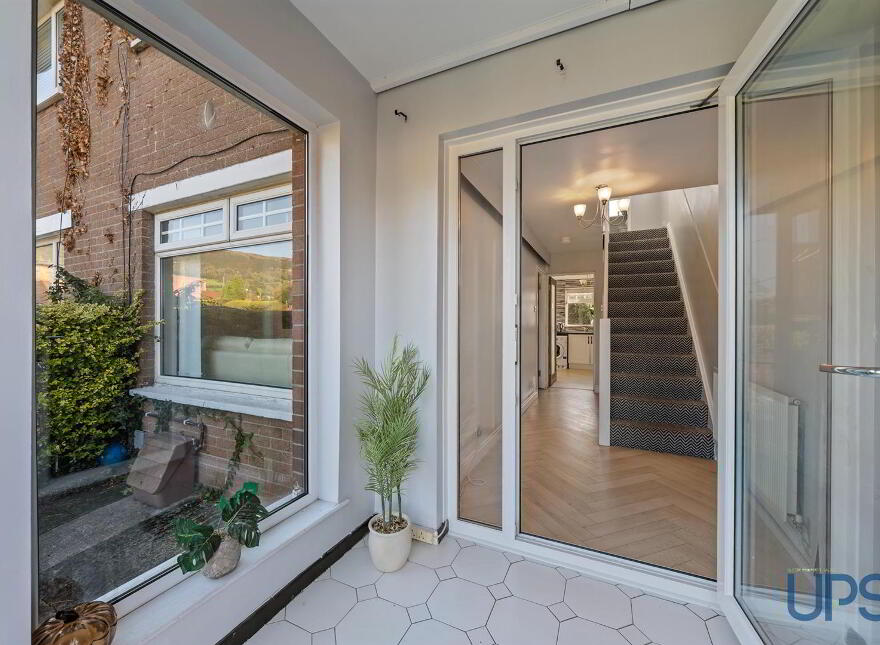 10 Coolnasilla Drive, Glen Road, Belfast, BT11 8JX