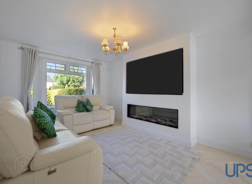 10 Coolnasilla Drive, Glen Road, Belfast, BT11 8JX