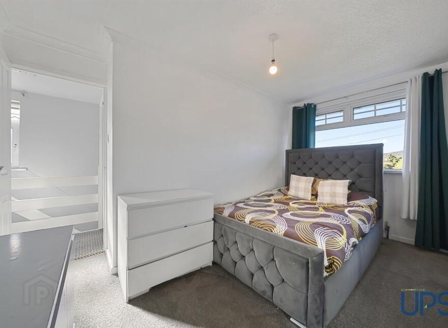 10 Coolnasilla Drive, Glen Road, Belfast, BT11 8JX