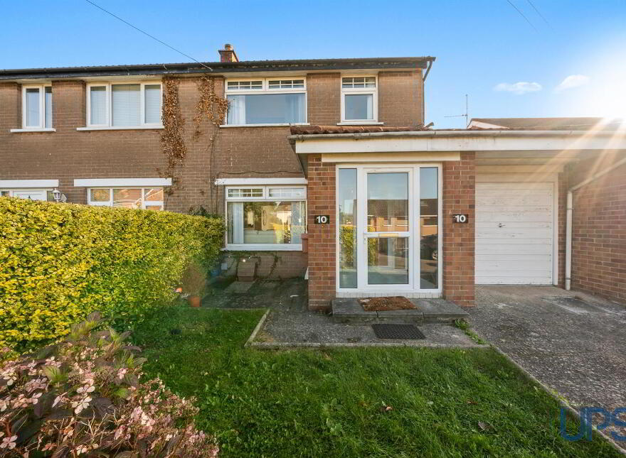 10 Coolnasilla Drive, Glen Road, Belfast, BT11 8JX