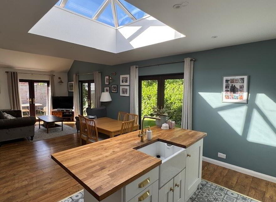 12 Princess Park, Whitehead, BT38 9QY